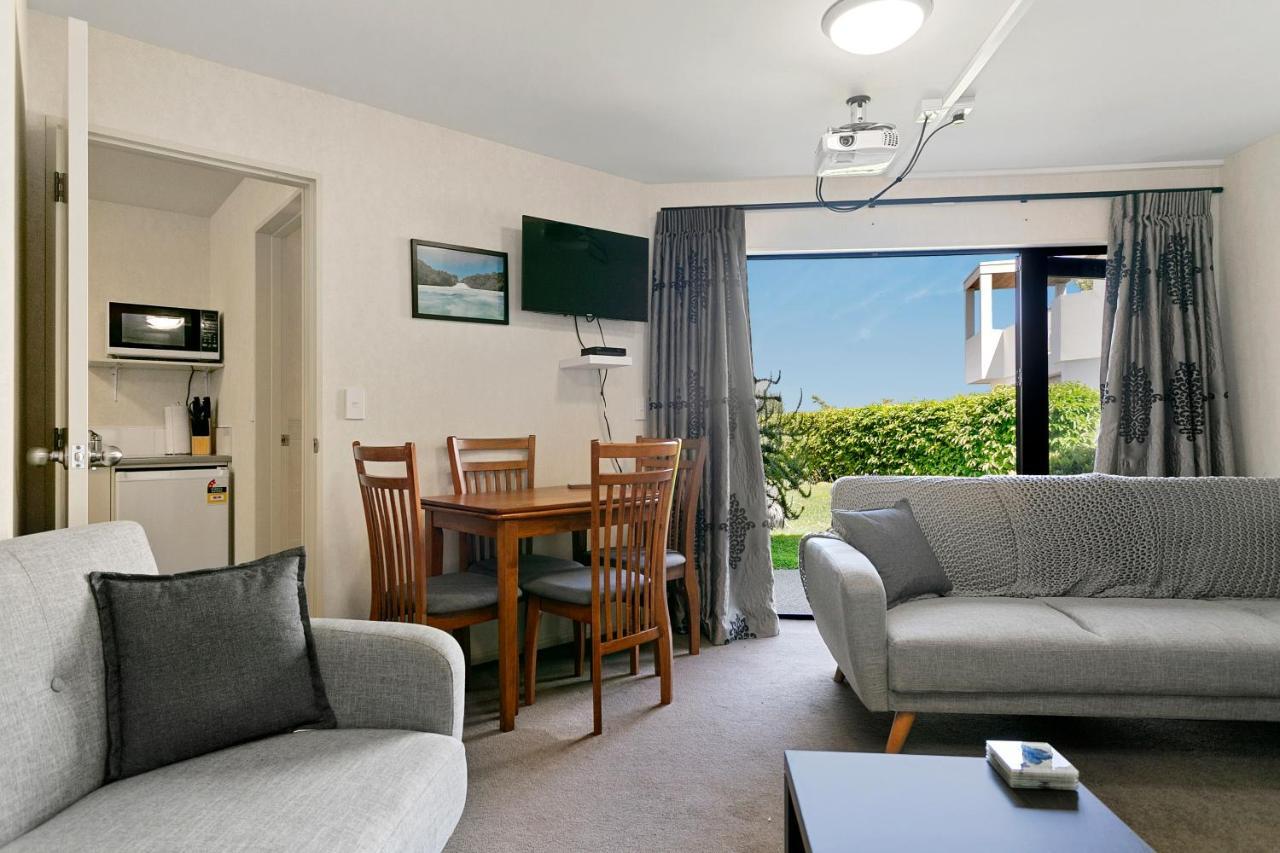 Studio 28 Taupo Luaran gambar